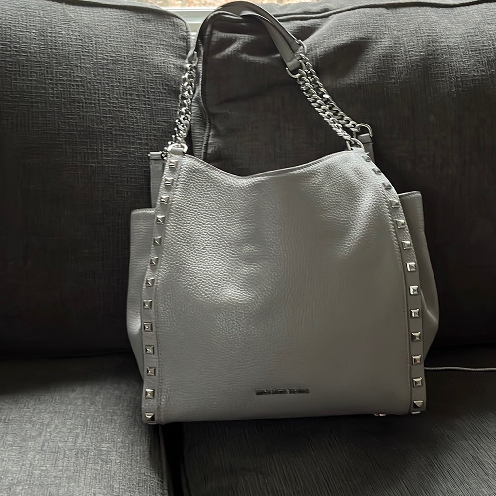 In great condition, Gray hobo bag.